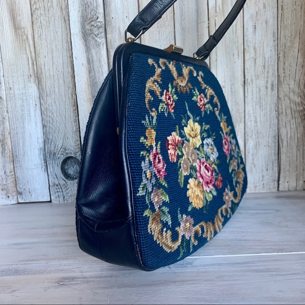 Vintage Tapestry Carpet Bag - Picture 3 of 7